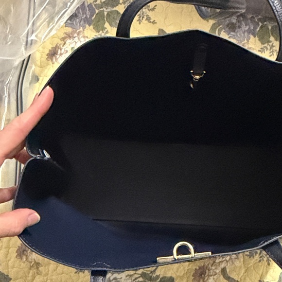 Kate Spade Navy and White Dog Tote Bag and Detachable Zip Bag - Picture 14 of 16